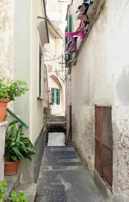 Donna Sara Appartamento In Corte Amalfitana